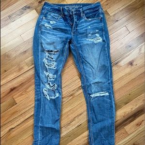 AE Tomgirl Crop Jeans